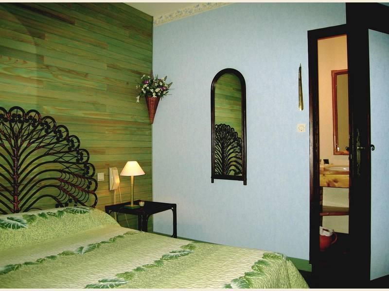 Hotel De La Barbacane Tiffauges ภายนอก รูปภาพ